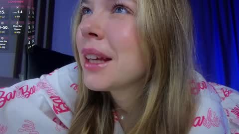 Milly    online show from 01-15-26, 06:51