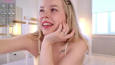 Milly    online show from 04-21-26, 07:03