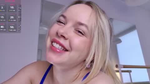 Snapshot of milly_shy chatting on 06-12-26, 06:56 Milly online show from 06-12-26, 06:56
