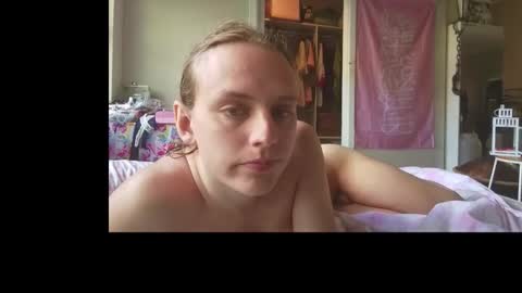 millycums online show from 11-17-25, 06:19