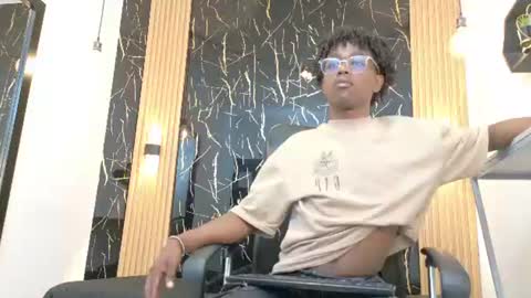   MILO  online show from 07-15-26, 04:51