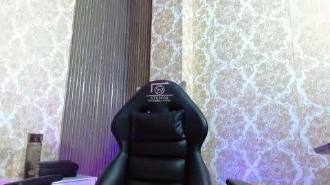 milo_tay1 online show from 04-08-26, 02:44