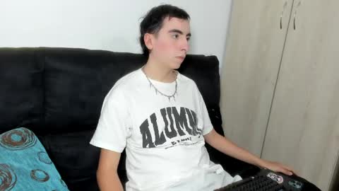 Snapshot of milogm_ chatting on 06-02-26, 02:57 milogm_ online show from 06-02-26, 02:57