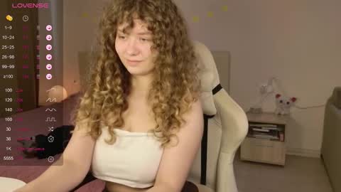 milounee online show from 02-08-26, 06:17