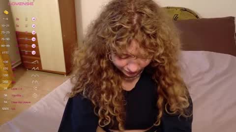 milounee online show from 04-17-26, 08:39