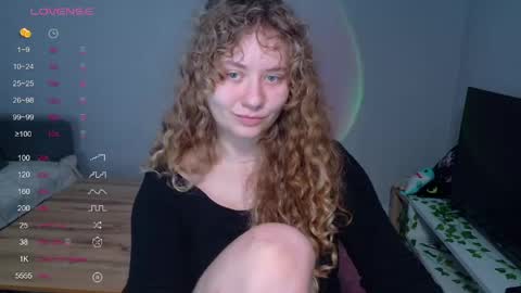 Snapshot of milounee chatting on 06-01-26, 10:39 milounee online show from 06-01-26, 10:39