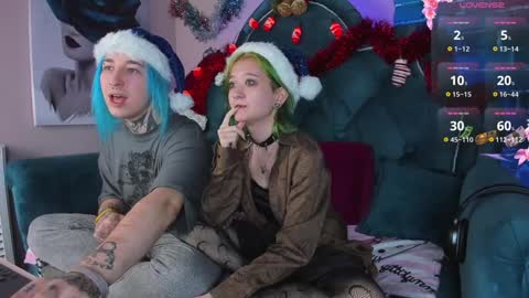 Snapshot of milten_trish chatting on 12-17-24, 08:43 milten_trish online show from 12-17-24, 08:43