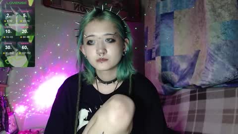Snapshot of milten_trish chatting on 09-18-25, 05:04 milten_trish online show from 09-18-25, 05:04