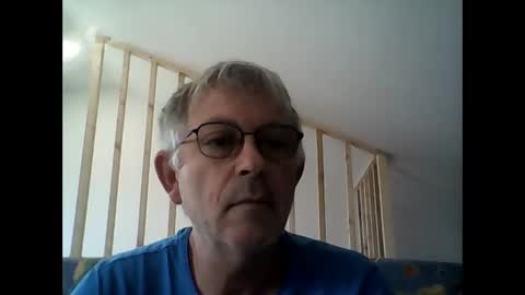 Snapshot of milu72 chatting on 10-11-25, 12:04 milu72 online show from 10-11-25, 12:04