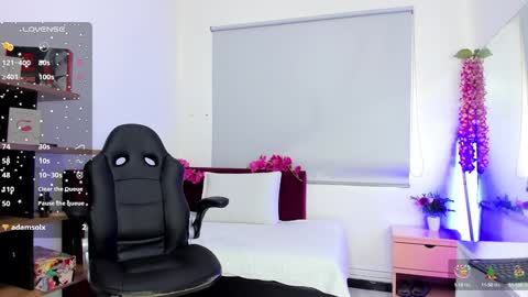  Milu Belucci  online show from 12-12-24, 03:05