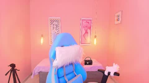 milu_carbajal_x online show from 02-12-26, 04:40