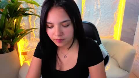 milu_tp online show from 04-21-26, 02:23