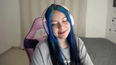 Milusolers online show from 11-21-25, 06:23