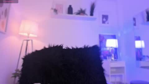 Miluu DH online show from 01-07-26, 06:21