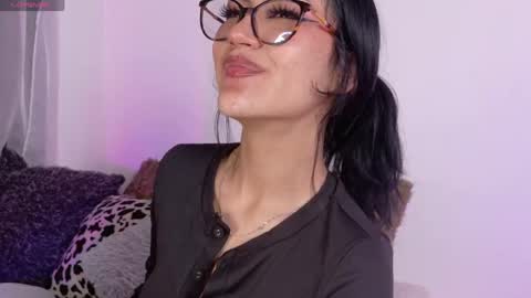 miluv19 online show from 04-15-26, 09:48