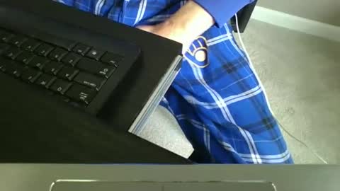 milwaukeebadger24 online show from 01-22-25, 05:17