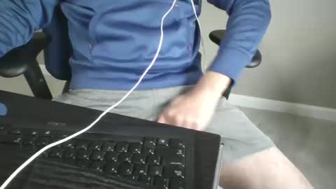 milwaukeebadger24 online show from 10-10-25, 01:43