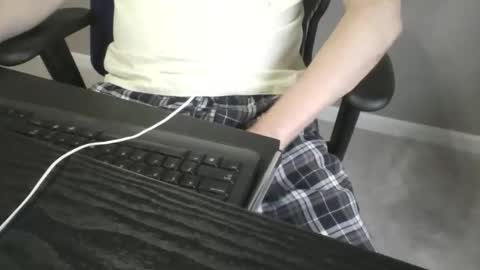 milwaukeebadger24 online show from 01-07-26, 02:19