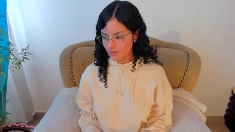 Snapshot of mimi_sa chatting on 11-07-25, 09:04 Mimii online show from 11-07-25, 09:04