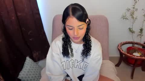 Snapshot of mimi_sa chatting on 11-30-25, 09:08 Mimii online show from 11-30-25, 09:08