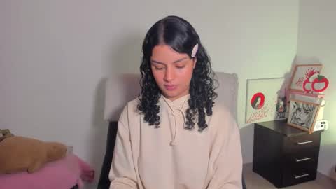 Snapshot of mimi_sa chatting on 04-13-26, 11:43 Mimii online show from 04-13-26, 11:43