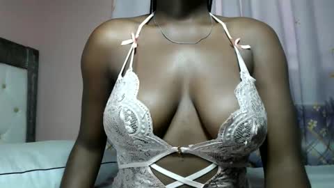 mimiebony online show from 05-10-26, 06:40