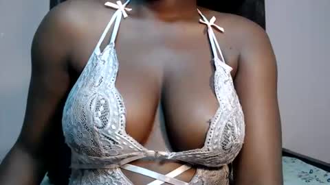 mimiebony online show from 07-14-26, 10:21