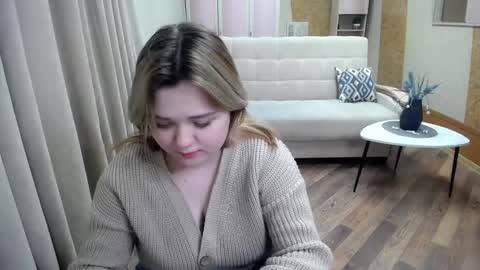 mimimishel_69 online show from 02-13-25, 06:48