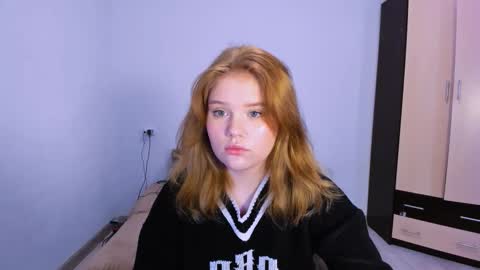 hi Im Mina  online show from 11-11-25, 02:11