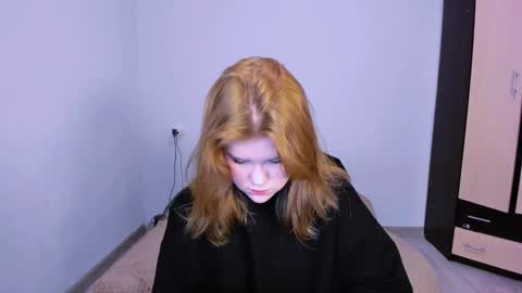 hi Im Mina  online show from 11-26-25, 01:50