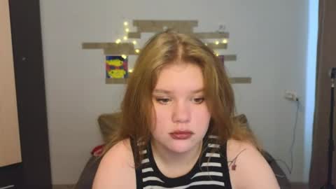 hi Im Mina  online show from 05-10-26, 08:52
