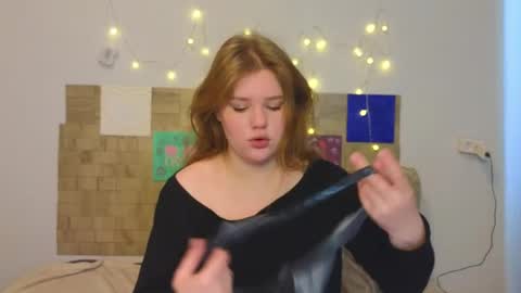 hi Im Mina  online show from 05-16-26, 06:43