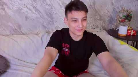 minato_kono online show from 01-12-25, 04:40