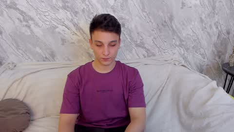 minato_kono online show from 01-24-25, 06:14