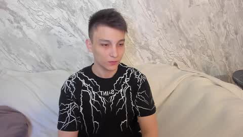 minato_kono online show from 02-01-25, 12:05