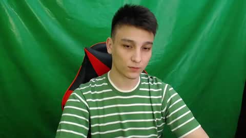 minato_kono online show from 09-10-25, 08:47