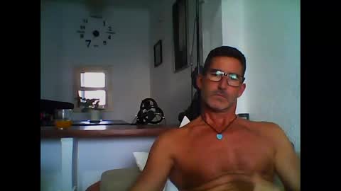 Snapshot of mindthestep chatting on 10-23-25, 01:54 MIND online show from 10-23-25, 01:54