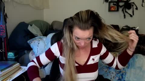 Mindy Mars online show from 01-08-25, 04:00