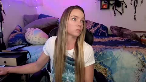 Mindy Mars online show from 02-26-25, 03:19