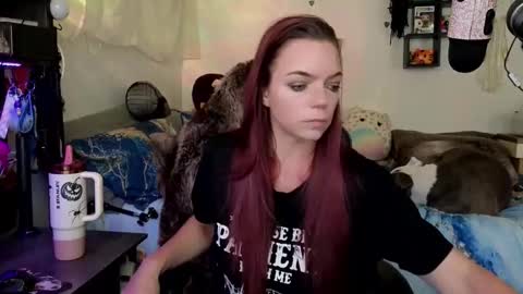 Mindy Mars online show from 11-24-25, 04:18