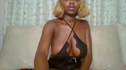 STRAWBERRY online show from 01-21-25, 07:28