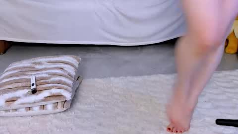 Snapshot of mini_rony chatting on 12-17-25, 06:08 mini_rony online show from 12-17-25, 06:08