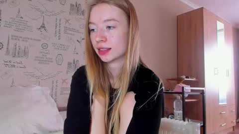 Amelia online show from 10-17-25, 08:50