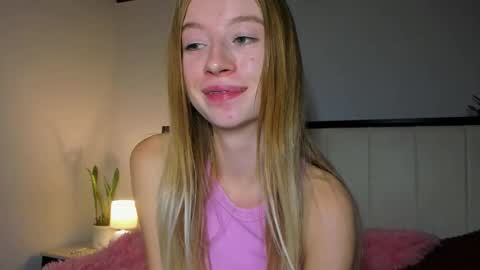 Amelia online show from 10-17-25, 08:55
