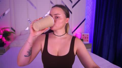 minifox_ online show from 11-11-25, 08:03