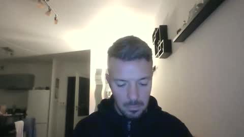 Snapshot of minka28 chatting on 01-08-26, 06:21 minka28 online show from 01-08-26, 06:21