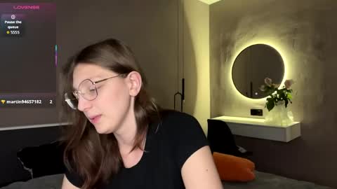 Asti online show from 04-22-26, 04:08