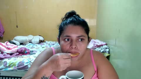 Snapshot of minnie_bbw69 chatting on 07-02-26, 12:10 Andrea online show from 07-02-26, 12:10