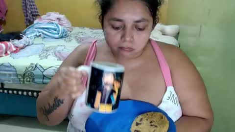 Snapshot of minnie_bbw69 chatting on 07-08-26, 12:48 Andrea online show from 07-08-26, 12:48