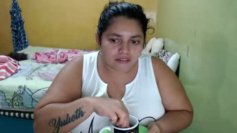 Snapshot of minnie_bbw69 chatting on 07-13-26, 05:43 Andrea online show from 07-13-26, 05:43